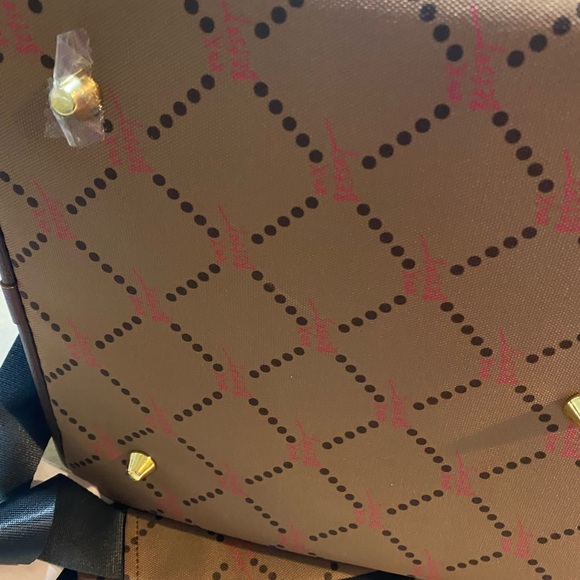 Betsey Johnson dog carrier NWT - Picture 2 of 14